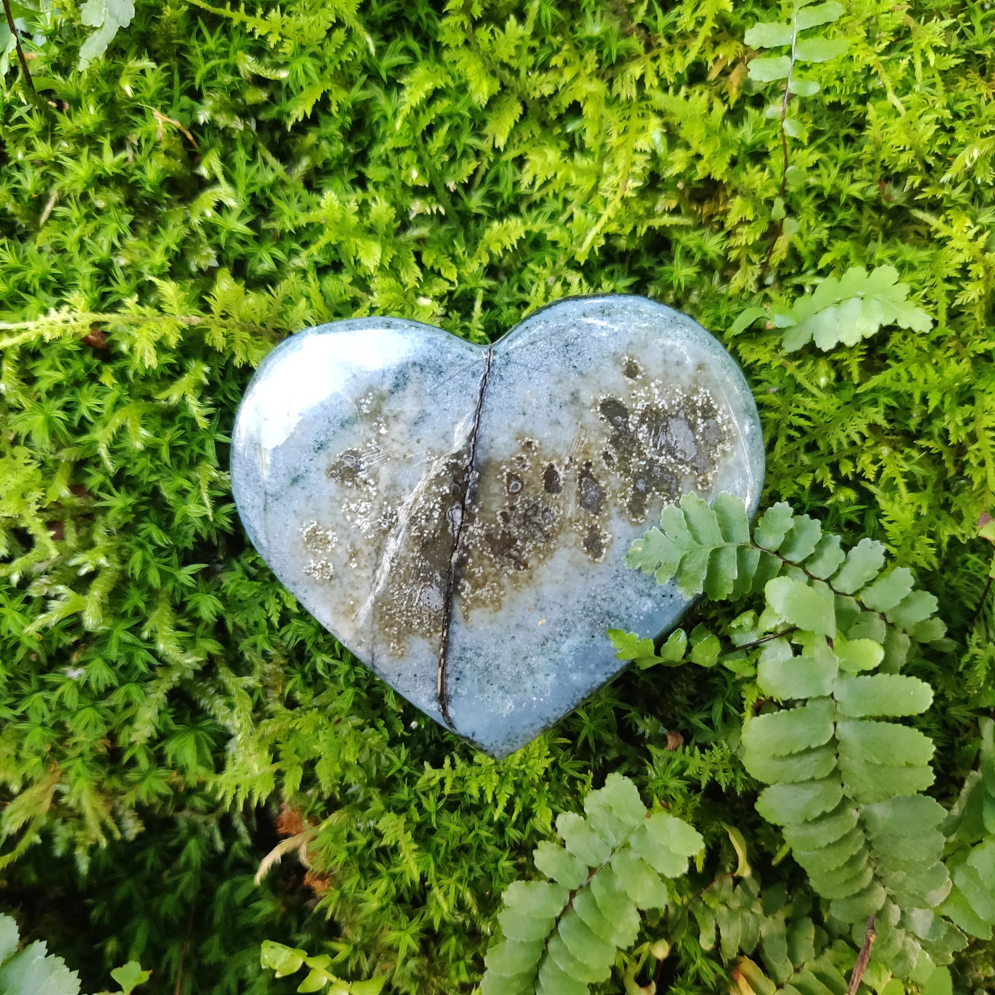 Aura Amethyst Heart (#21)