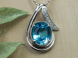 Blue Topaz Pendant; Genuine Brazilian Topaz; 5.470cts