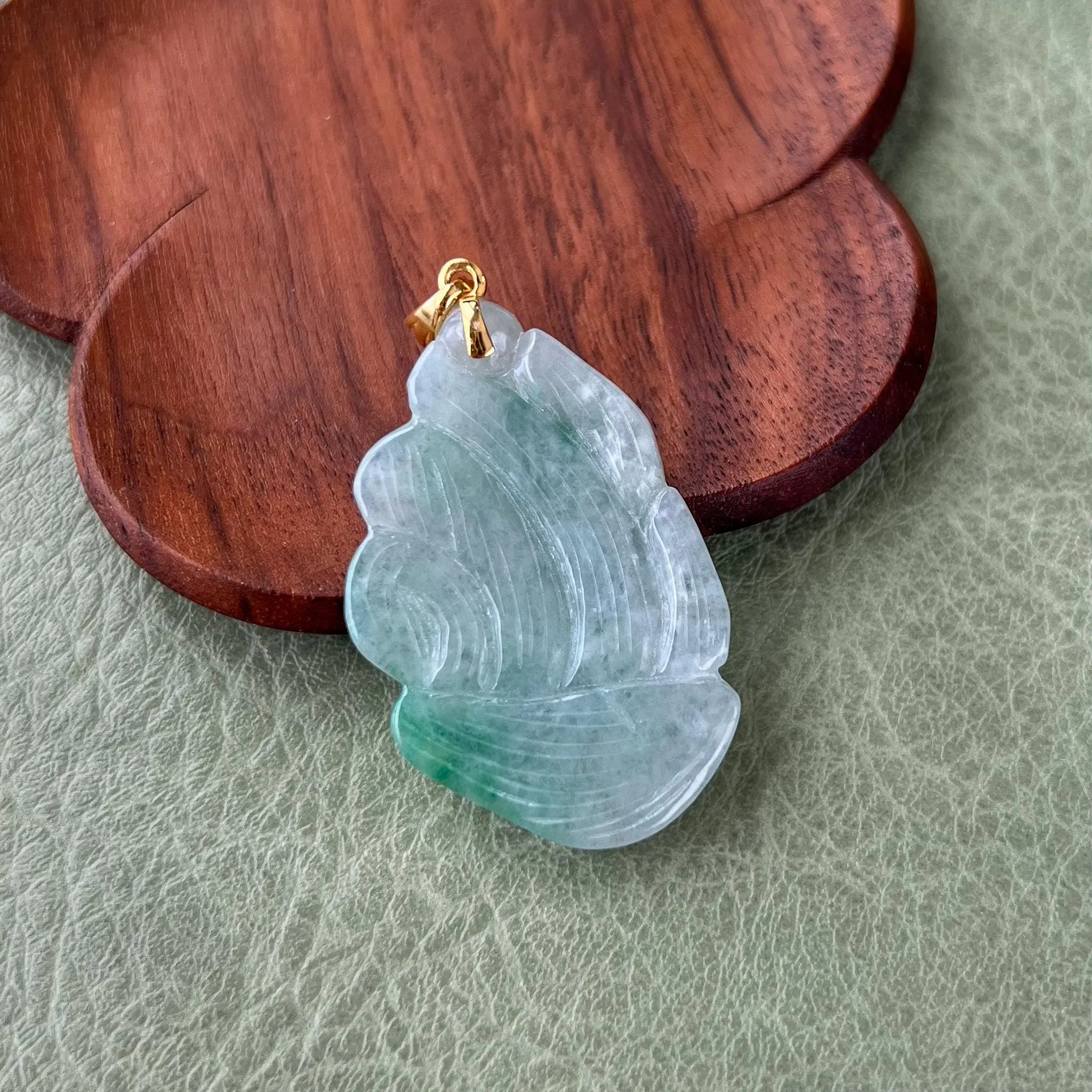 Nine 9 Tail Fox Jade Pendant with 18K Gold, Jadeite Jade Hand Carved Pendant, BH-0224-0003061