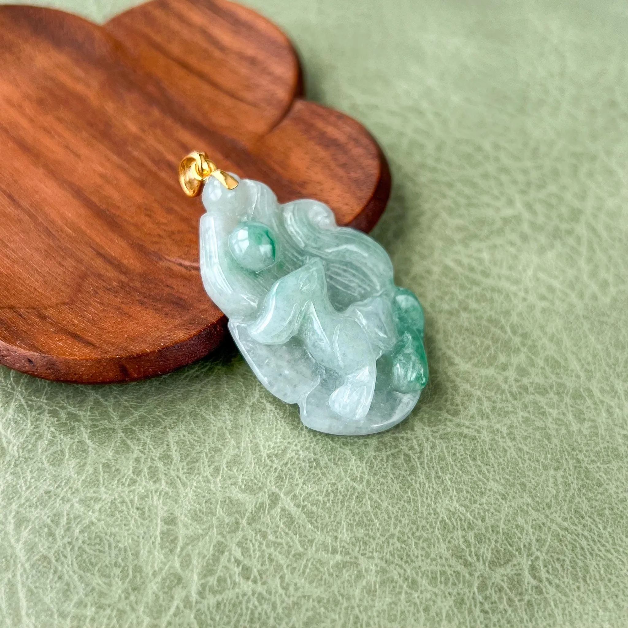 Nine 9 Tail Fox Jade Pendant with 18K Gold, Jadeite Jade Hand Carved Pendant, BH-0224-0003061